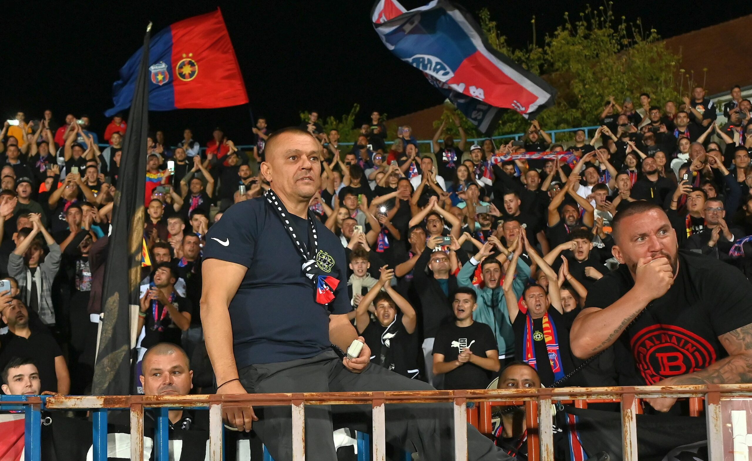 Mesaj-de-la-liderul-Peluzei-Nord-FCSB-catre-fostul-lider-al-galeriei-steliste-Gheorghe-Mustata-reactie-transanta-fata-de-Jean-Pavel-scaled.jpg